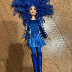 Disney Descendants The Rise of Red The Sorcerer's Cookbook Chloe Doll